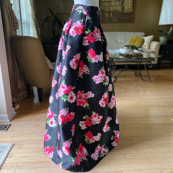 B Darlin Juniors\' Floral Printed-Skirt Gown, Created for Macy\'s, sz 11/12